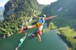 德罗巴爆冷击败TES，战术调整引爆全场！